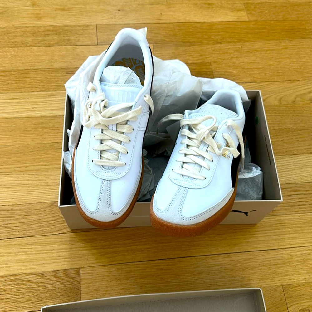 Brand new Puma sneakers